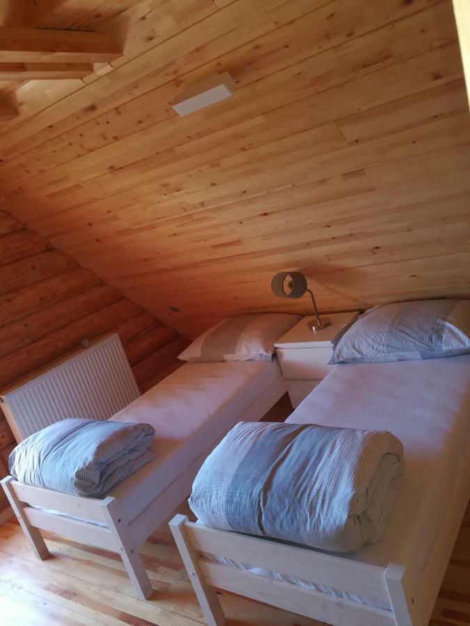 Bear Lodge Korenica Εξωτερικό φωτογραφία