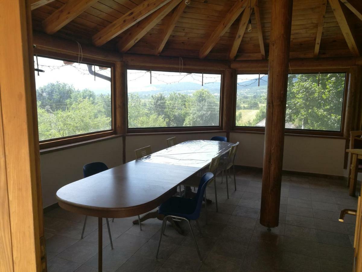 Bear Lodge Korenica Εξωτερικό φωτογραφία