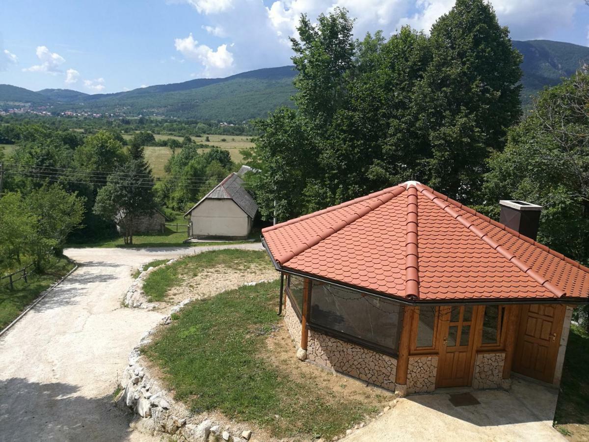 Bear Lodge Korenica Εξωτερικό φωτογραφία